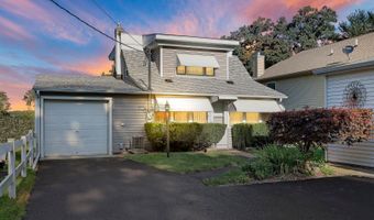38410 N Lakeside Pl, Antioch, IL 60002