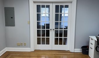 211 Montowese St, Branford, CT 06405