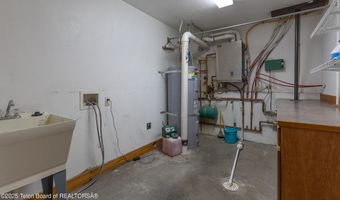 505 FOREST CIRCLE Dr, Alpine, WY 83128