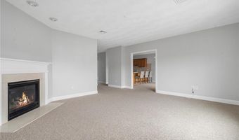 200 Roger Williams Ave 417, East Providence, RI 02916