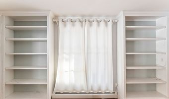 704 Cherry Brook Rd, Canton, CT 06019