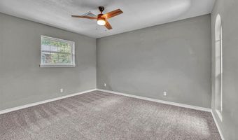 2404 N Robin St, Altus, OK 73521