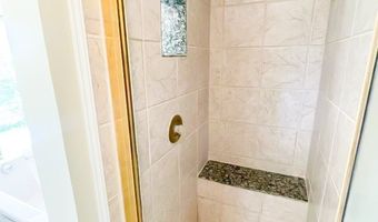 123 D Maunalua Ave 18, Honolulu, HI 96821