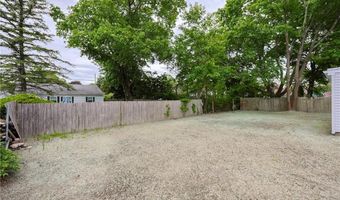 31 Forbes St, East Providence, RI 02915