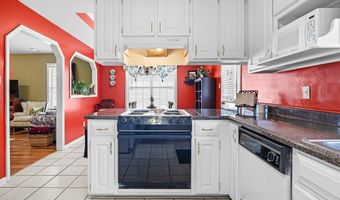 4064 Chadwyck Dr, Valdosta, GA 31602