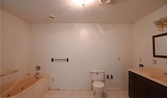 6610 6th Ave, Andover, OH 44003