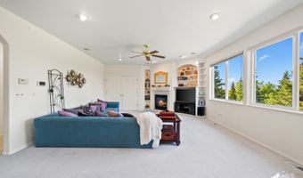 10100 Zermatt Cir, Anchorage, AK 99507