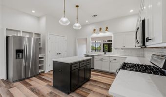 3819 TPC Dr, Alma, AR 72921