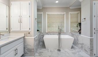 940 Waters Reach Ct, Alpharetta, GA 30022