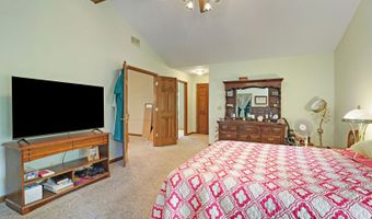 26268 W Springwell Ave, Antioch, IL 60002
