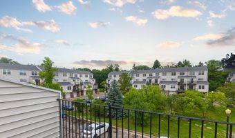 1870 Lindsay Ln, Ann Arbor, MI 48104