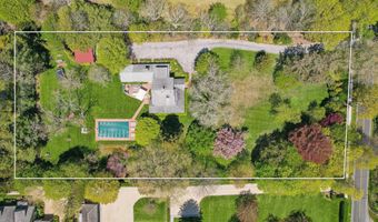 84 Indian Wells Hwy, Amagansett, NY 11930
