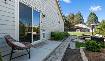 20713 SE Iron Horse Ln, Bend, OR 97702