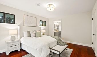 320 Cliff Dr, Aptos, CA 95003