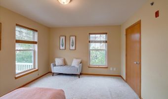 30 S Gardens Way, Fitchburg, WI 53711