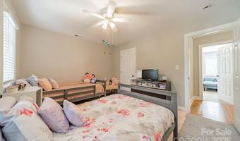 2823 Whiting Ave, Charlotte, NC 28205