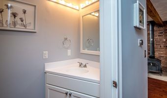 9 Top Notch Rd, Bartlett, NH 03812