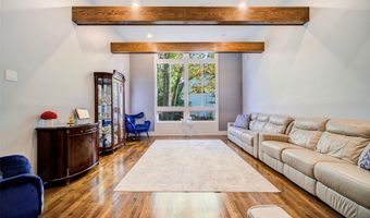 4 Ayr Ct, Airmont, NY 10901