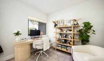 2711 Cypress Hill Rd, Carlsbad, CA 92008