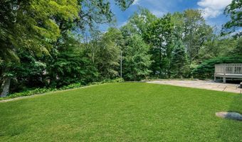 12 Laurel Ln, Darien, CT 06820