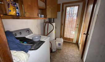 510 S 5th St, Aurora, NC 27806