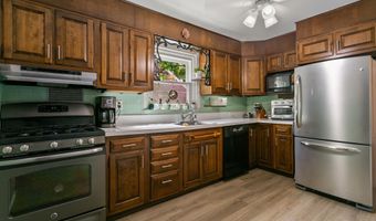 117 W WAYNE Ave, Aldan, PA 19018