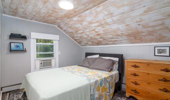 11 Crotteau St, Adams, MA 01220