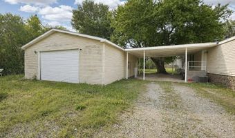 809 W 9th St, Baxter Springs, KS 66713