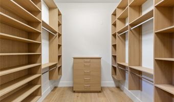 24 Soaring Bird Ct, Las Vegas, NV 89135