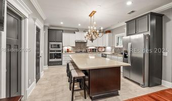 9 Bajala Dr E, Beaufort, SC 29907