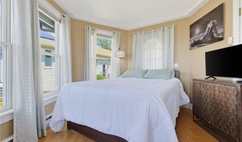 213 Seaside Dr, Jamestown, RI 02835