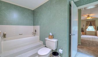 201 Creek Ct, Absecon, NJ 08201