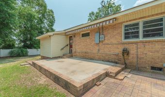 61 Bignon St, Barnwell, SC 29812