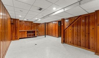 9804 Hubert Ave, Allen Park, MI 48101