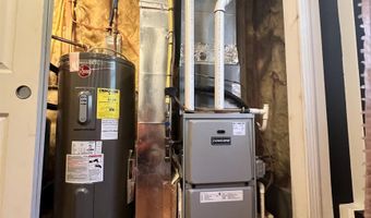 19 W Shore Ave, Manchester, NH 03109