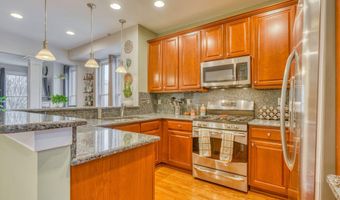 32 S REGESTER St, Baltimore, MD 21231