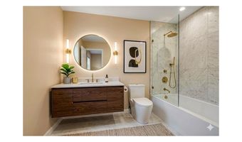 6723 HONESTY Dr, Bethesda, MD 20817