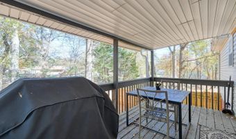921 Hollyhock Ct, Boiling Springs, SC 29316