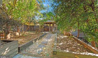 2639 GREENBRIAR Ln, Annapolis, MD 21401