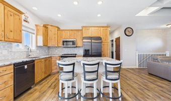117 E Birchwood Dr, Brandon, SD 57005