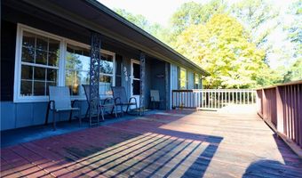 948 Pinebluff Lake Rd, Aberdeen, NC 28315