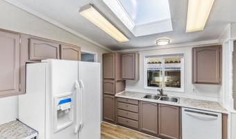 10523 SE LINWOOD Ave 7, Milwaukie, OR 97222