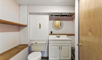 130 S Niantic Dr, Charlestown, RI 02813