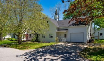 75 Court St, Belfast, ME 04915