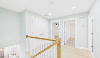 44 Middle St, North Kingstown, RI 02852
