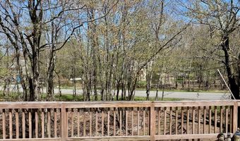 290 ELK Dr, Blakeslee, PA 18610