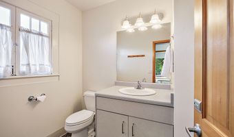 1049 Siskiyou Blvd, Ashland, OR 97520