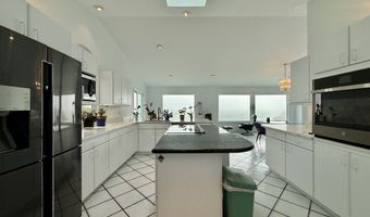 423 BUENA VISTA Loop, Brookings, OR 97415