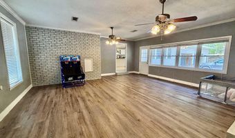 102 Club House Dr, Bald Knob, AR 72010