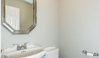 693 Woodrun Ct, Ballwin, MO 63021